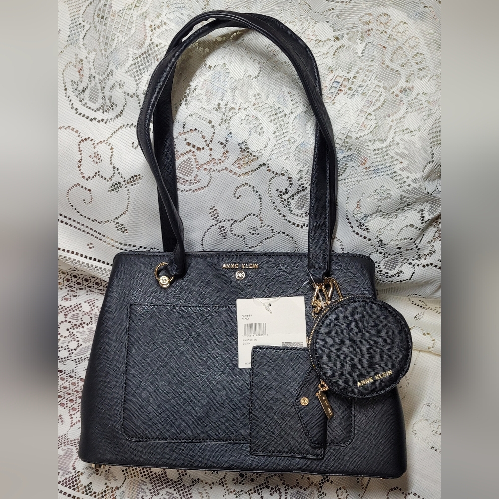 🆕️NWT Anne Klein Silvia Black Shoulder Bag with Accessories
